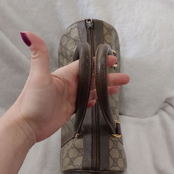 Gucci Brown Monogram Handbag - Picture 4 of 11